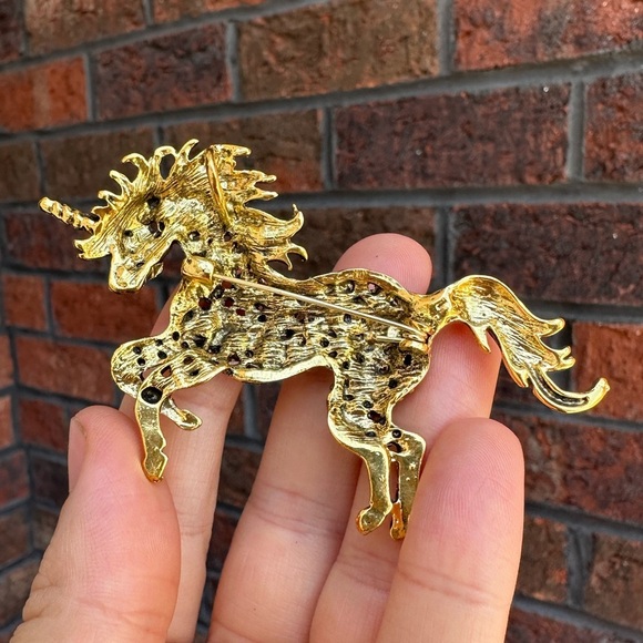 Betsey Johnson Gold Blue Unicorn Brooch - Picture 6 of 7